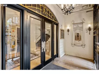 Photo #4: 668751042 Listing