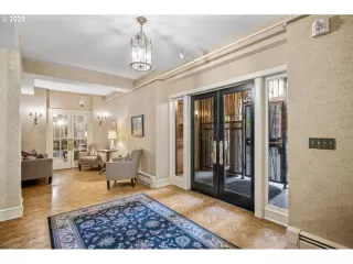 Photo #6: 668751042 Listing