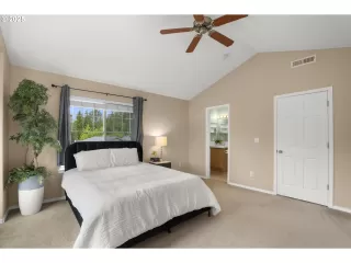 Photo #4: 669336446 Listing 