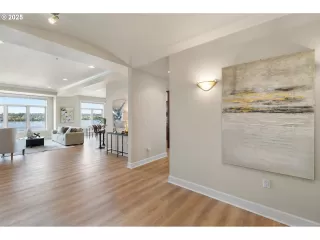 Photo #2: 669420266 Listing 