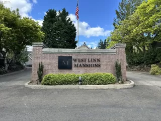 Photo #2: 669817728 Listing 