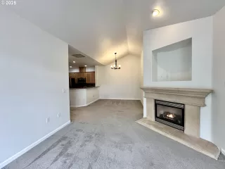 Photo #6: 669817728 Listing 