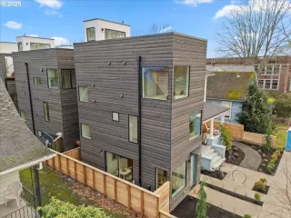 Photo #1: 669851990 Listing