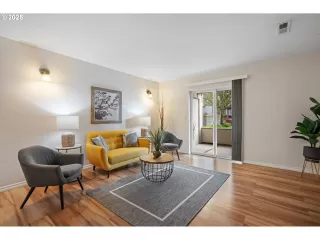 Photo #5: 669863400 Listing 