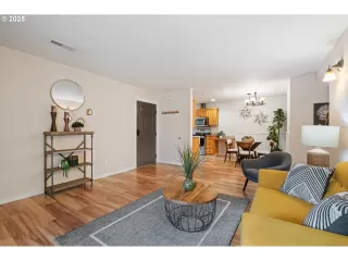 Photo #6: 669863400 Listing 