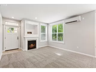 Photo #4: 670383469 Listing 