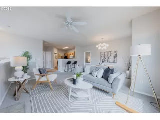 Photo #2: 671015726 Listing