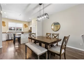 Photo #6: 671500568 Listing
