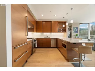 Photo #3: 671700340 Listing 