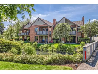 Photo #4: 671783124 Listing