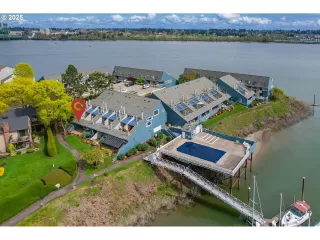 Photo #3: 671810928 Listing 