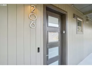 Photo #2: 672606941 Listing 