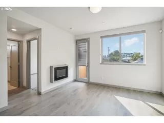 Photo #6: 672606941 Listing 