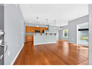 Photo #1: 673064992 Listing 