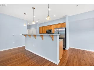 Photo #4: 673064992 Listing 