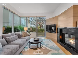 Photo #3: 673099832 Listing 