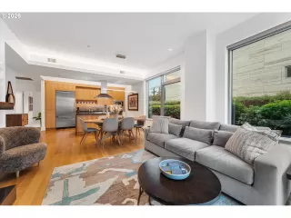 Photo #4: 673099832 Listing 