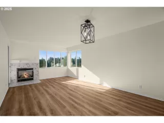 Photo #3: 673112014 Listing 