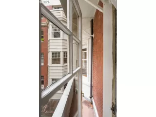 Photo #3: 673170236 Listing