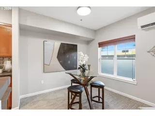 Photo #6: 673570283 Listing