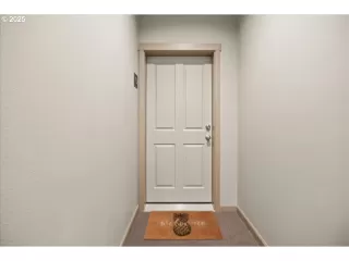 Photo #3: 673770231 Listing