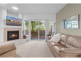 Photo #6: 673803401 Listing 