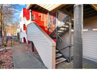 Photo #1: 673924571 Listing 