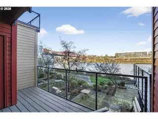 Photo #5: 673924571 Listing 