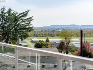 Photo #2: 673941986 Listing