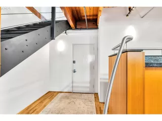 Photo #3: 674694410 Listing 