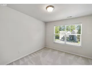 Photo #4: 675787976 Listing