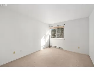 Photo #3: 676026952 Listing 