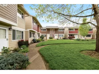 Photo #5: 676144547 Listing 