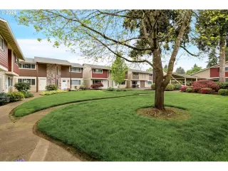 Photo #6: 676144547 Listing 