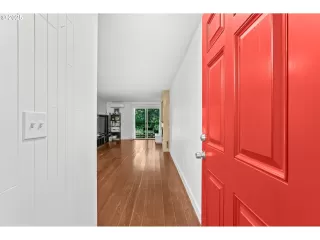 Photo #4: 676307793 Listing 