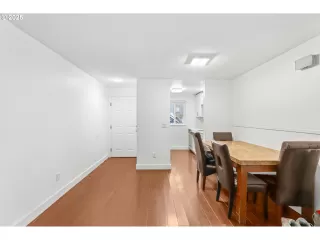 Photo #5: 676307793 Listing 