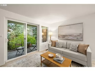 Photo #6: 676776201 Listing 