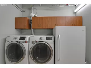 Photo #2: 677238360 Listing