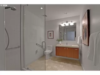 Photo #3: 677238360 Listing