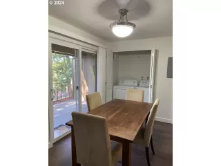 Photo #5: 677312776 Listing