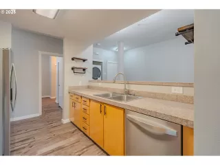 Photo #1: 677421646 Listing