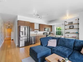 Photo #1: 677504536 Listing