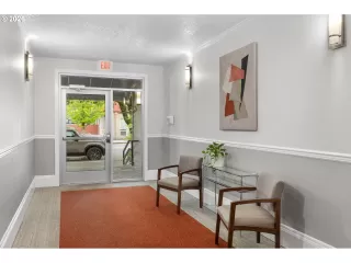 Photo #5: 677826749 Listing 