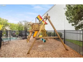 Photo #5: 678500767 Listing