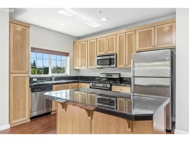 MLS: 679093934 Condo For Sale