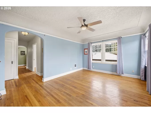 MLS: 679256372 Condo For Sale