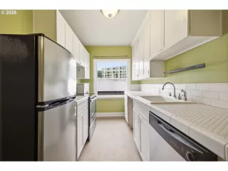 Photo #2: 679256372 Listing 