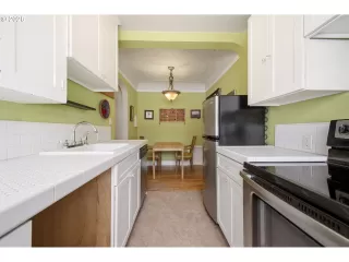 Photo #6: 679256372 Listing 