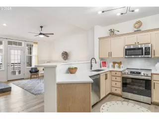 Photo #2: 679410908 Listing