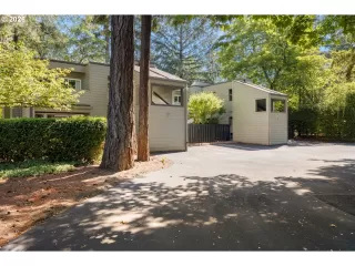 Photo #1: 679461997 Listing 